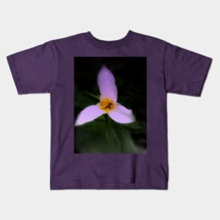 white trillium, dark background, tinted Kids T-Shirt